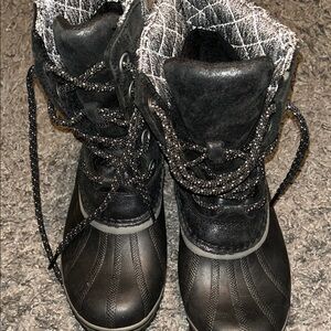 Sorel Black Quilted Winter Boots